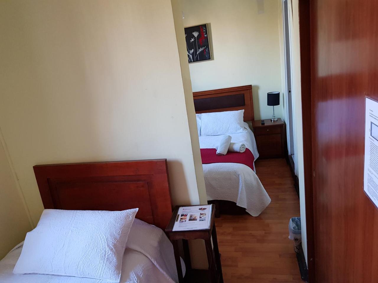 Hotel Almenas Santiago Exterior foto
